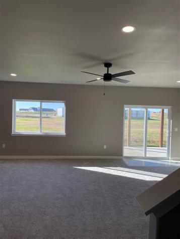 3851 Winnsboro Drive Iowa City IA 52245