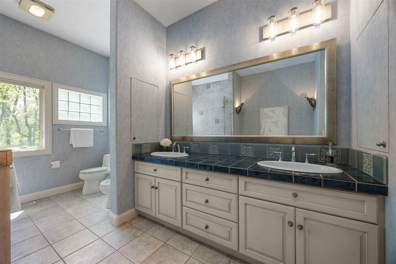 4181 Rose Bluff Circle NE Iowa City IA 52240