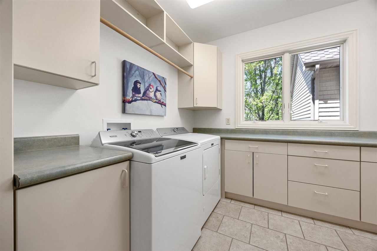 4181 Rose Bluff Circle NE Iowa City IA 52240