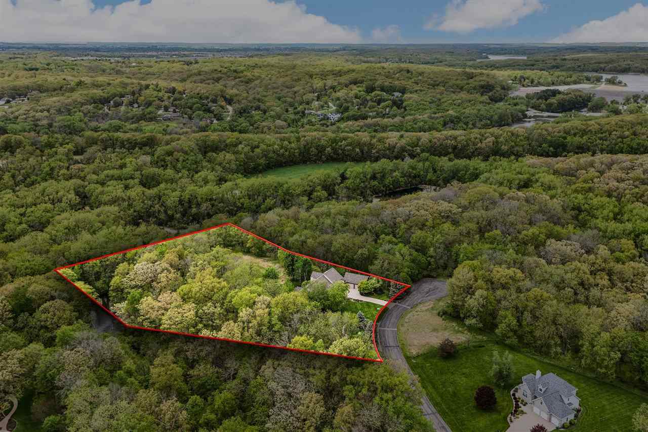 4181 Rose Bluff Circle NE Iowa City IA 52240