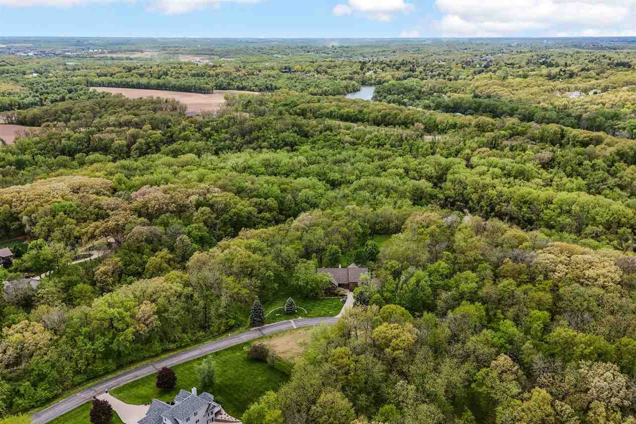 4181 Rose Bluff Circle NE Iowa City IA 52240
