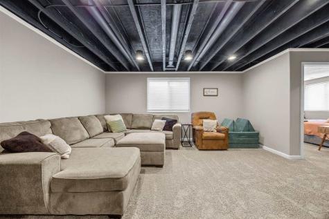417 Dawson Drive West Branch IA 52358