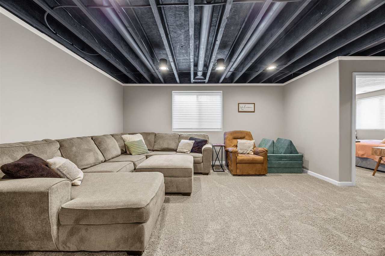 417 Dawson Drive West Branch IA 52358