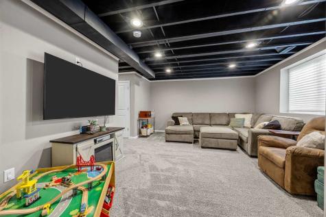 417 Dawson Drive West Branch IA 52358