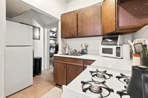 624 N Linn Street Iowa City IA 52245