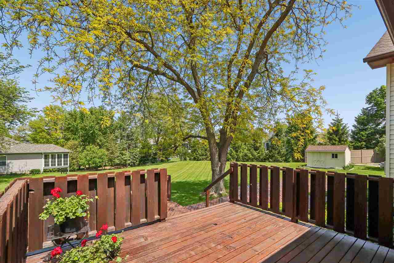 615 Pine Ridge Road Coralville IA 52241