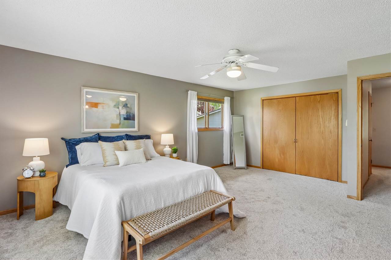 615 Pine Ridge Road Coralville IA 52241