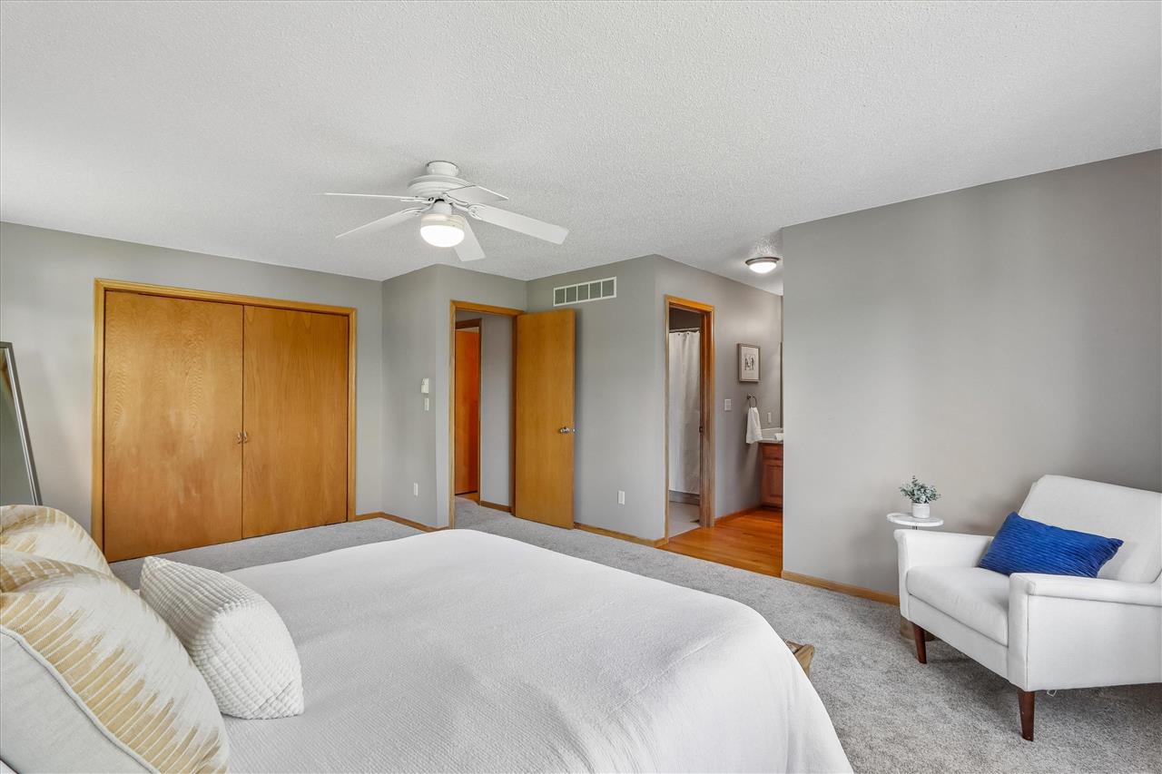 615 Pine Ridge Road Coralville IA 52241