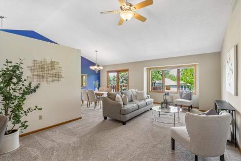 615 Pine Ridge Road Coralville IA 52241
