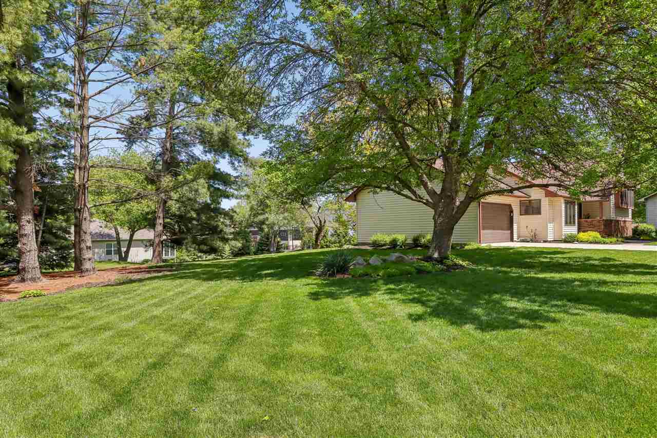 615 Pine Ridge Road Coralville IA 52241