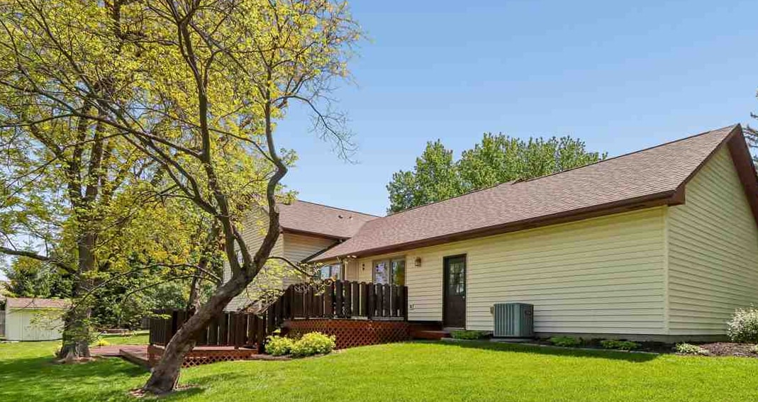 615 Pine Ridge Road Coralville IA 52241