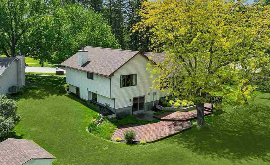 615 Pine Ridge Road Coralville IA 52241