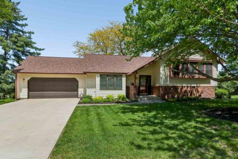 615 Pine Ridge Road Coralville IA 52241