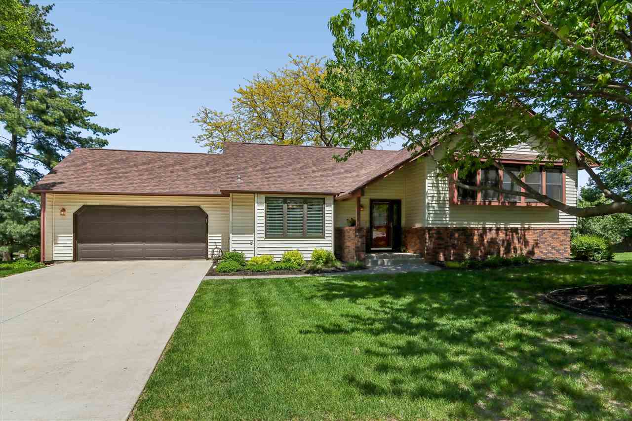 615 Pine Ridge Road Coralville IA 52241