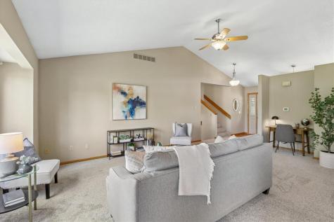 615 Pine Ridge Road Coralville IA 52241