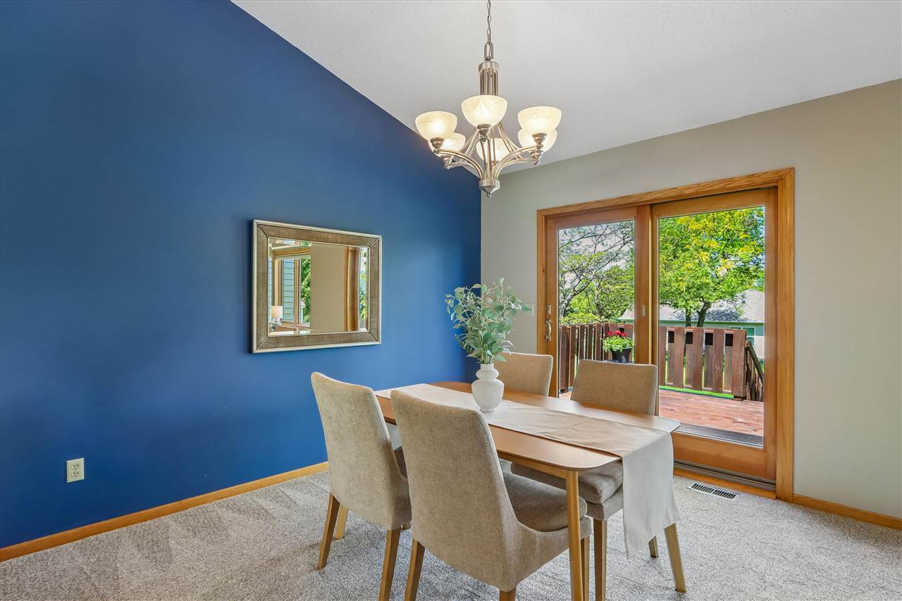 615 Pine Ridge Road Coralville IA 52241