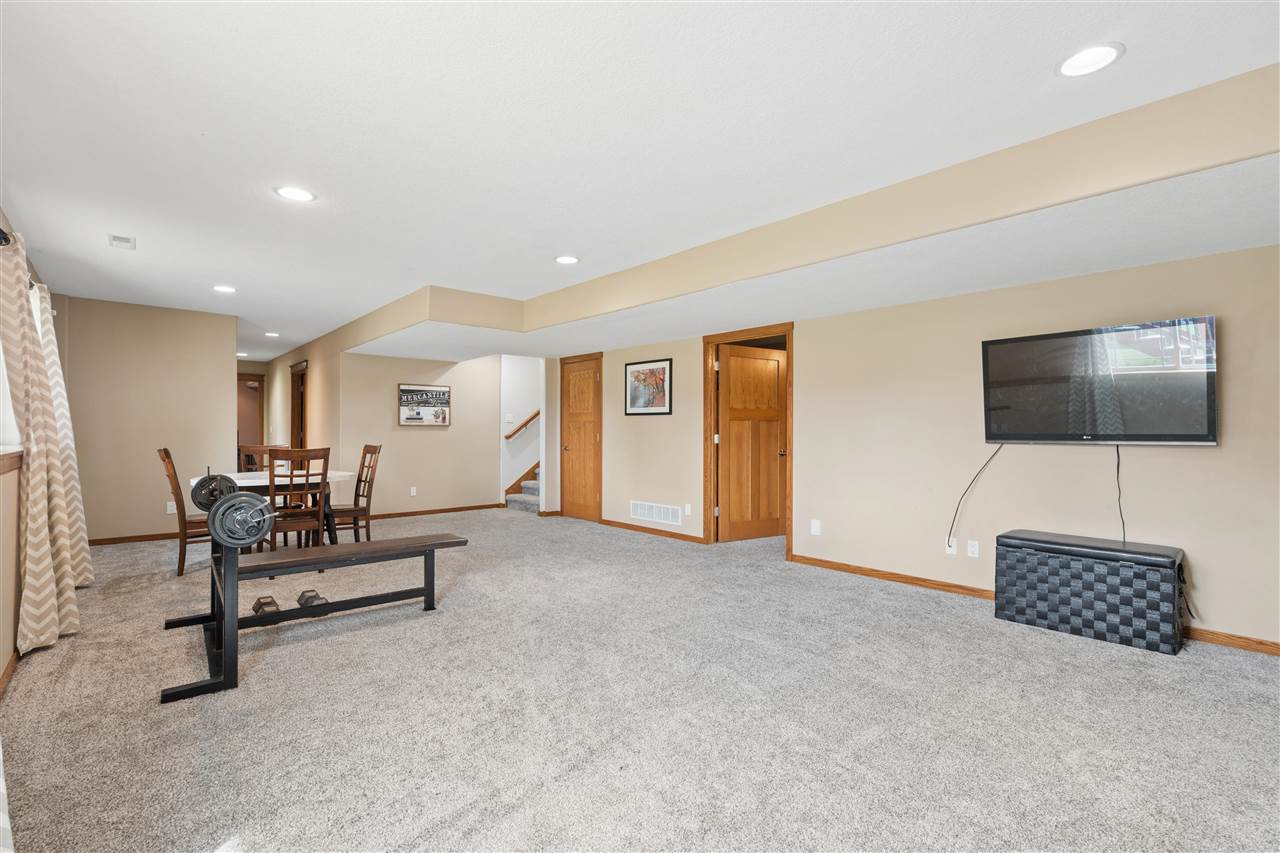 3215 Stanley Cup Drive Marion IA 52302