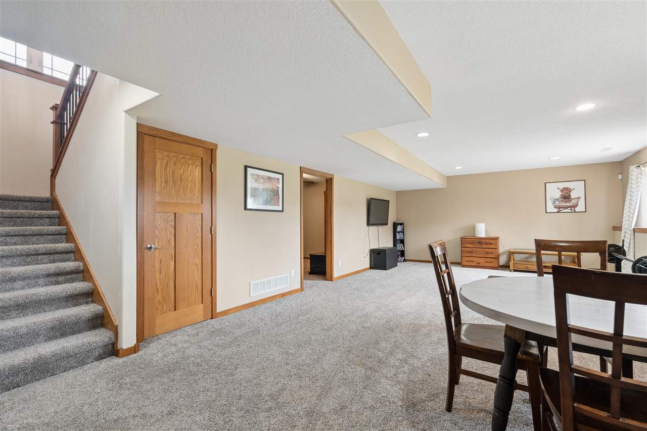 3215 Stanley Cup Drive Marion IA 52302