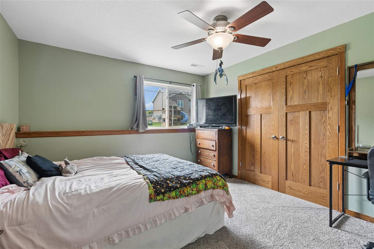 3215 Stanley Cup Drive Marion IA 52302