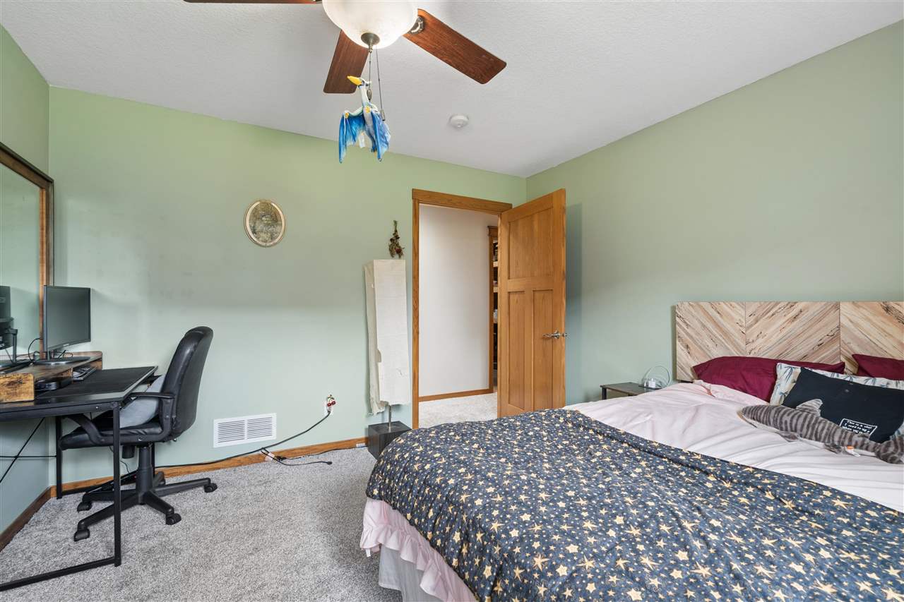3215 Stanley Cup Drive Marion IA 52302