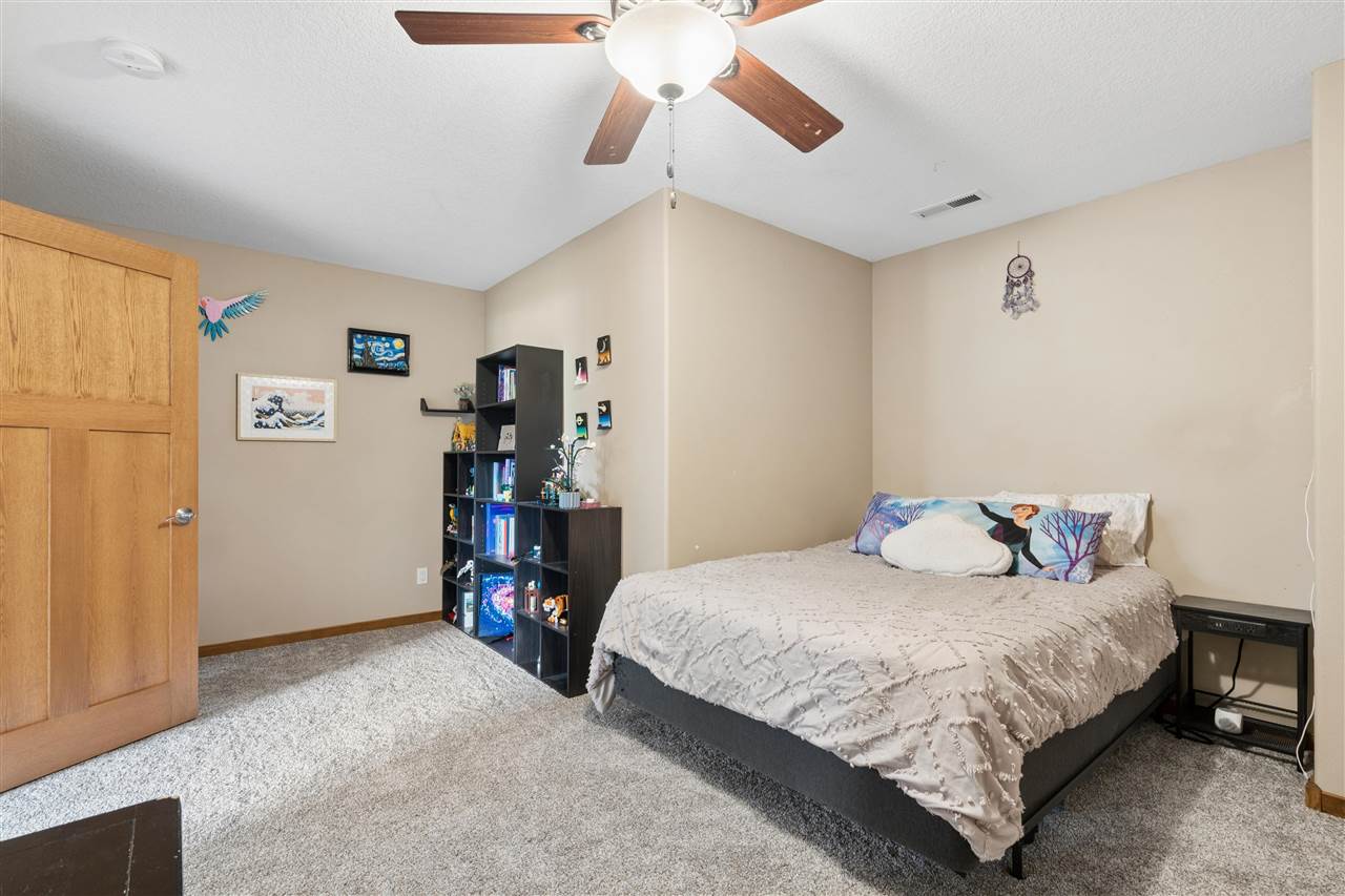 3215 Stanley Cup Drive Marion IA 52302