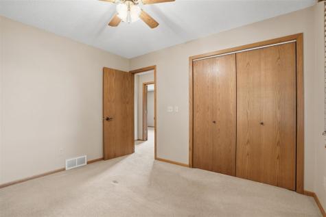 2905 G Street Amana IA 52203