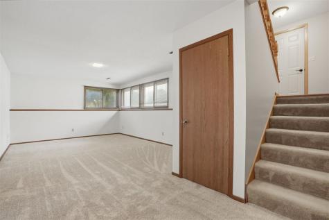 2905 G Street Amana IA 52203