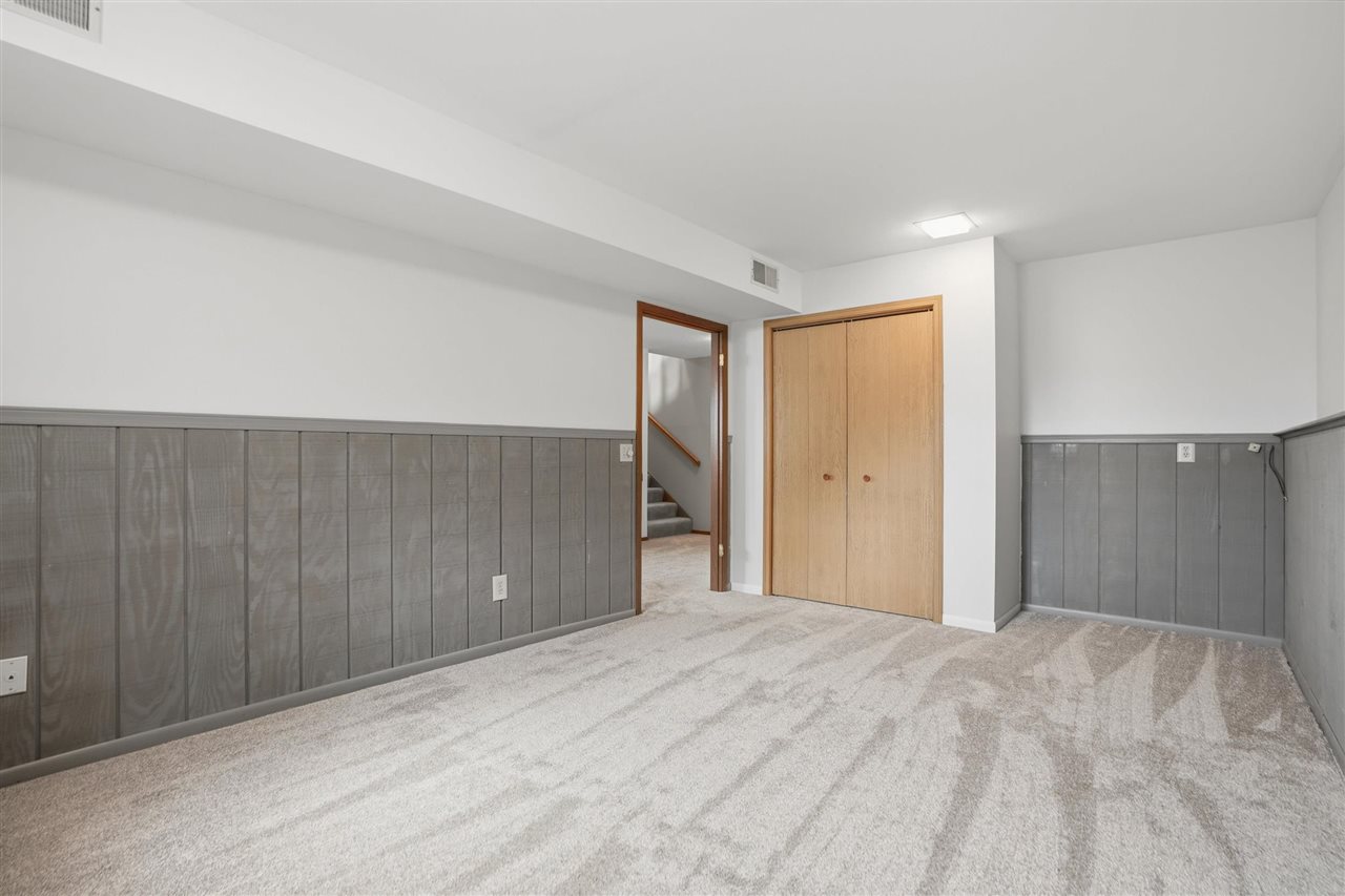 2905 G Street Amana IA 52203