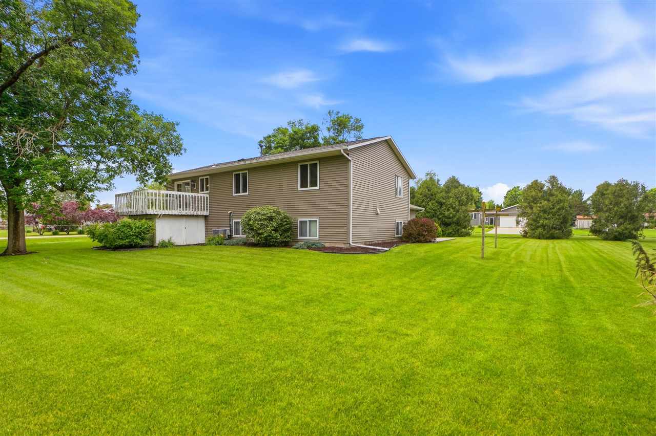 2905 G Street Amana IA 52203