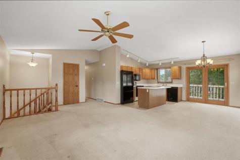 2905 G Street Amana IA 52203