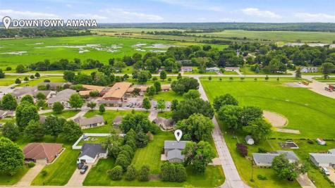 2905 G Street Amana IA 52203