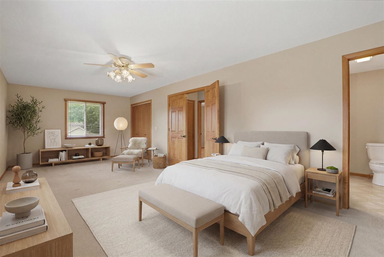 2905 G Street Amana IA 52203
