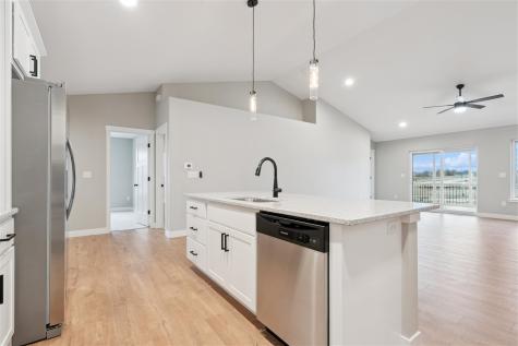 827 Prairie View Drive West Branch IA 52358