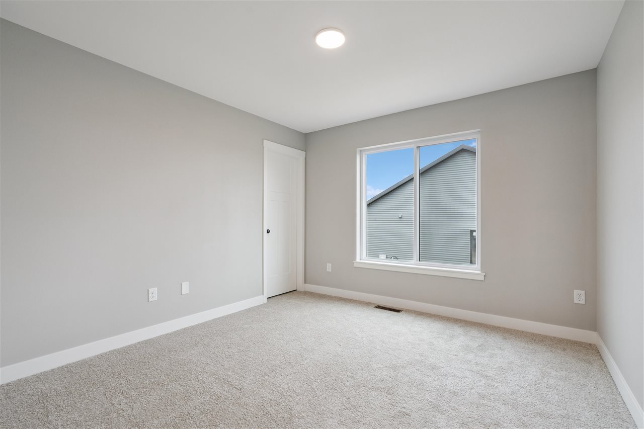 827 Prairie View Drive West Branch IA 52358