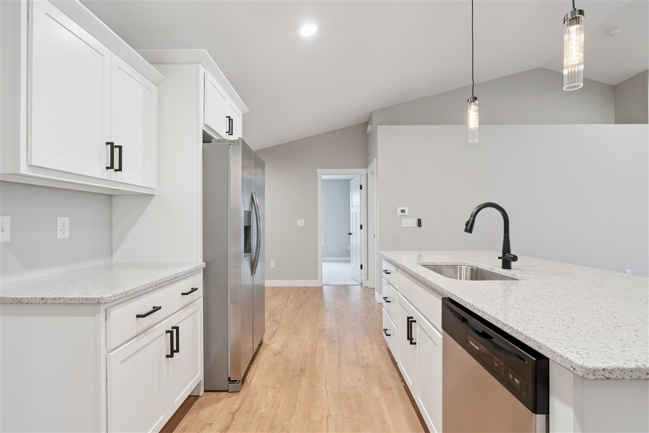 827 Prairie View Drive West Branch IA 52358