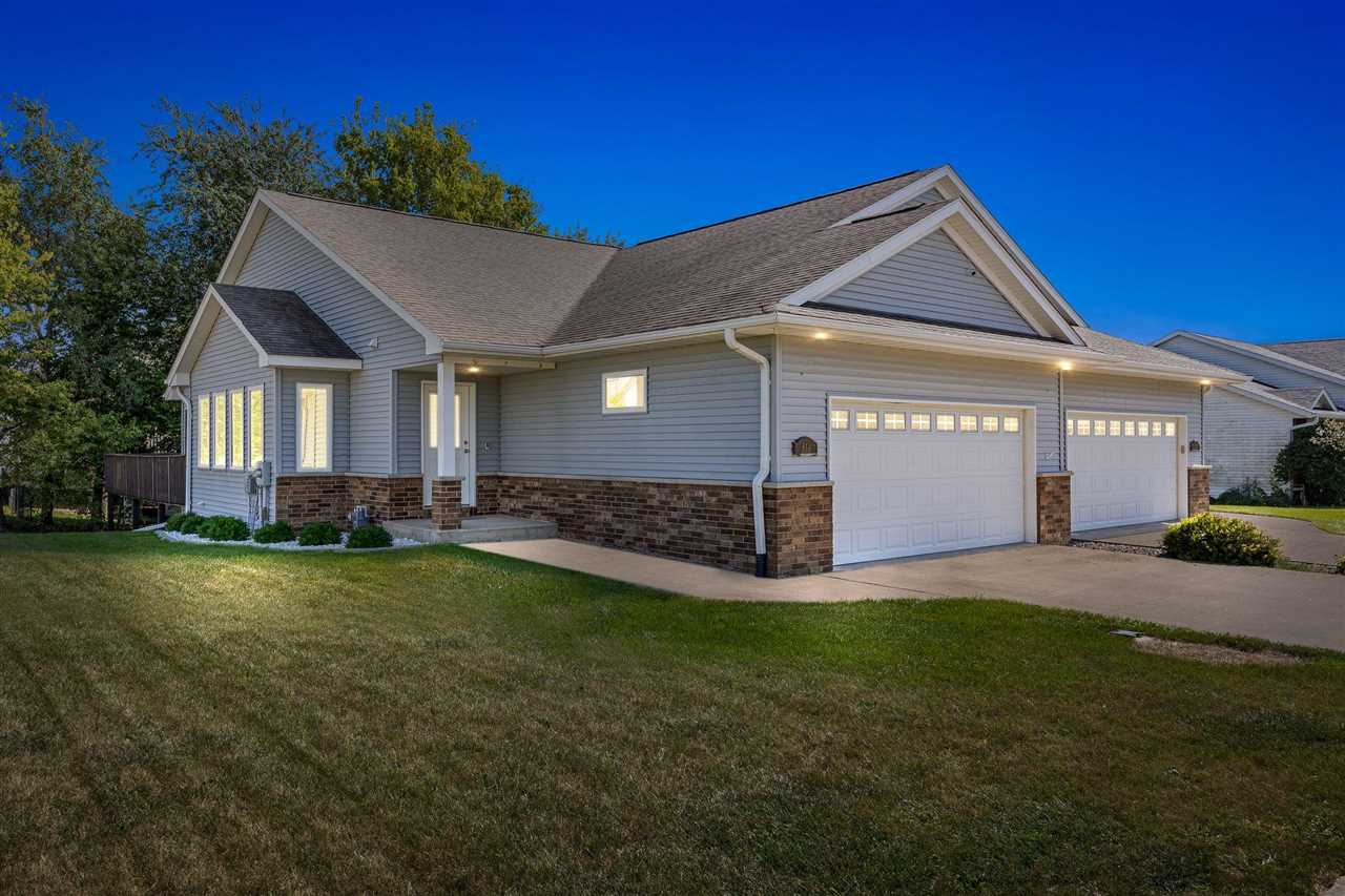 814 Croell Avenue Tiffin IA 52340