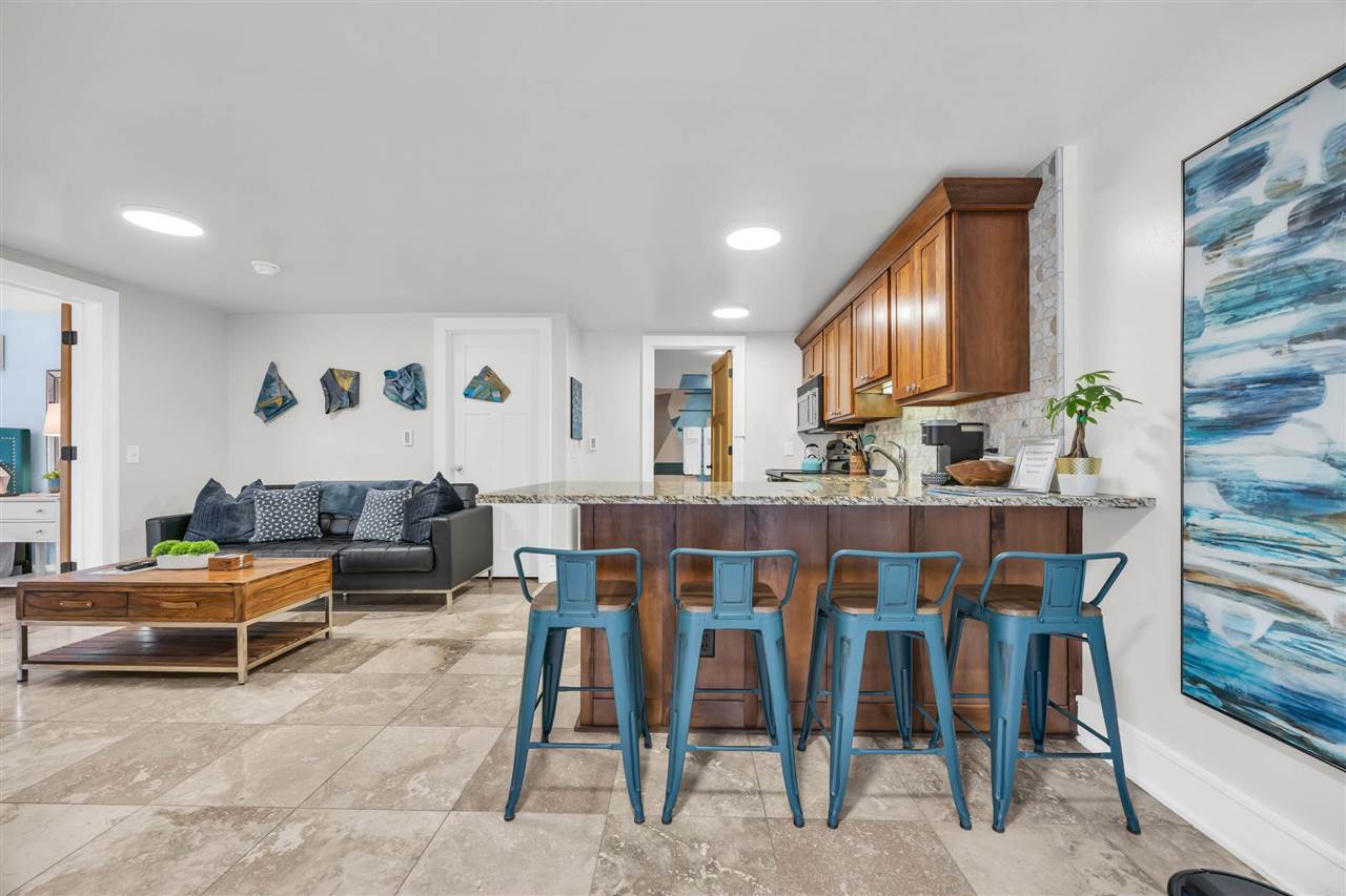 1030 River Street Iowa City IA 52246