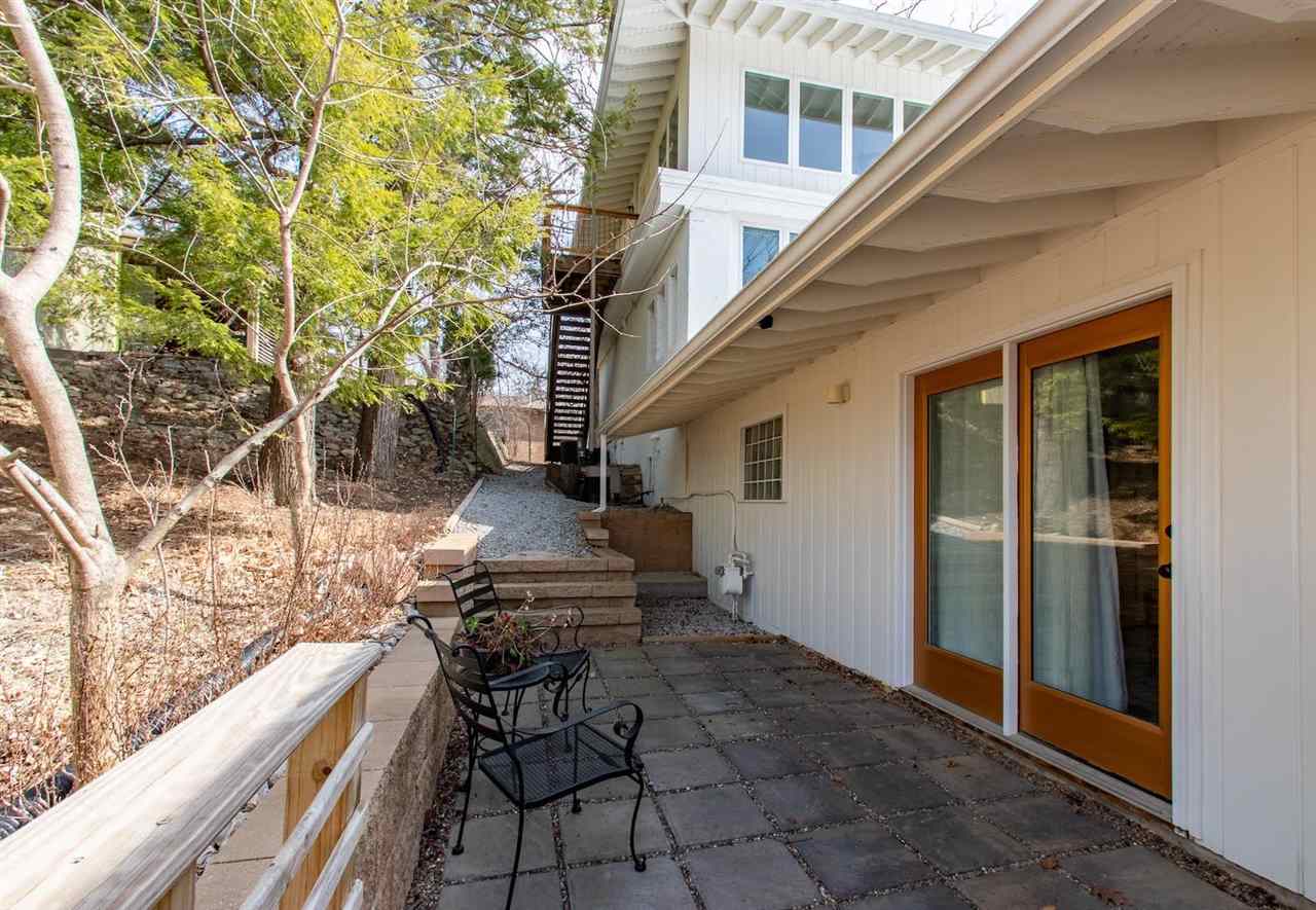 1030 River Street Iowa City IA 52246