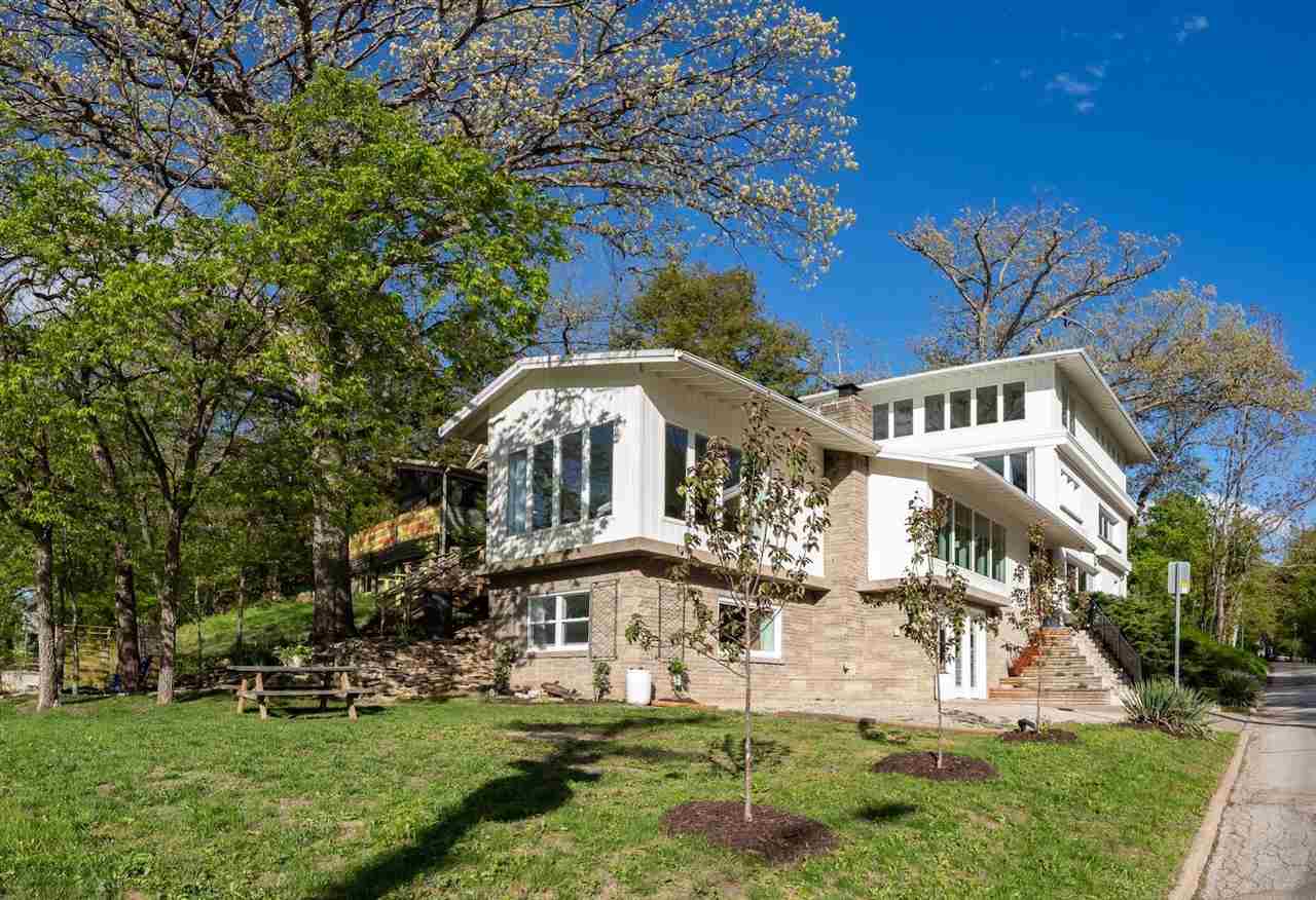 1030 River Street Iowa City IA 52246