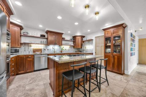 1030 River Street Iowa City IA 52246