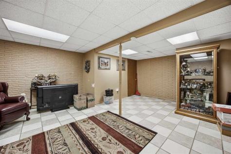 107 Sunrise Drive Tipton IA 52772