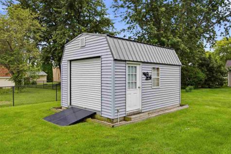 107 Sunrise Drive Tipton IA 52772