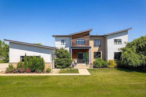 4128 Deacon Lane Solon IA 52333