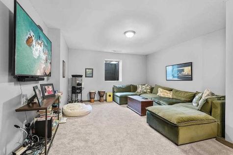 4128 Deacon Lane Solon IA 52333