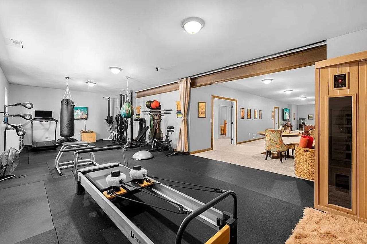4128 Deacon Lane Solon IA 52333