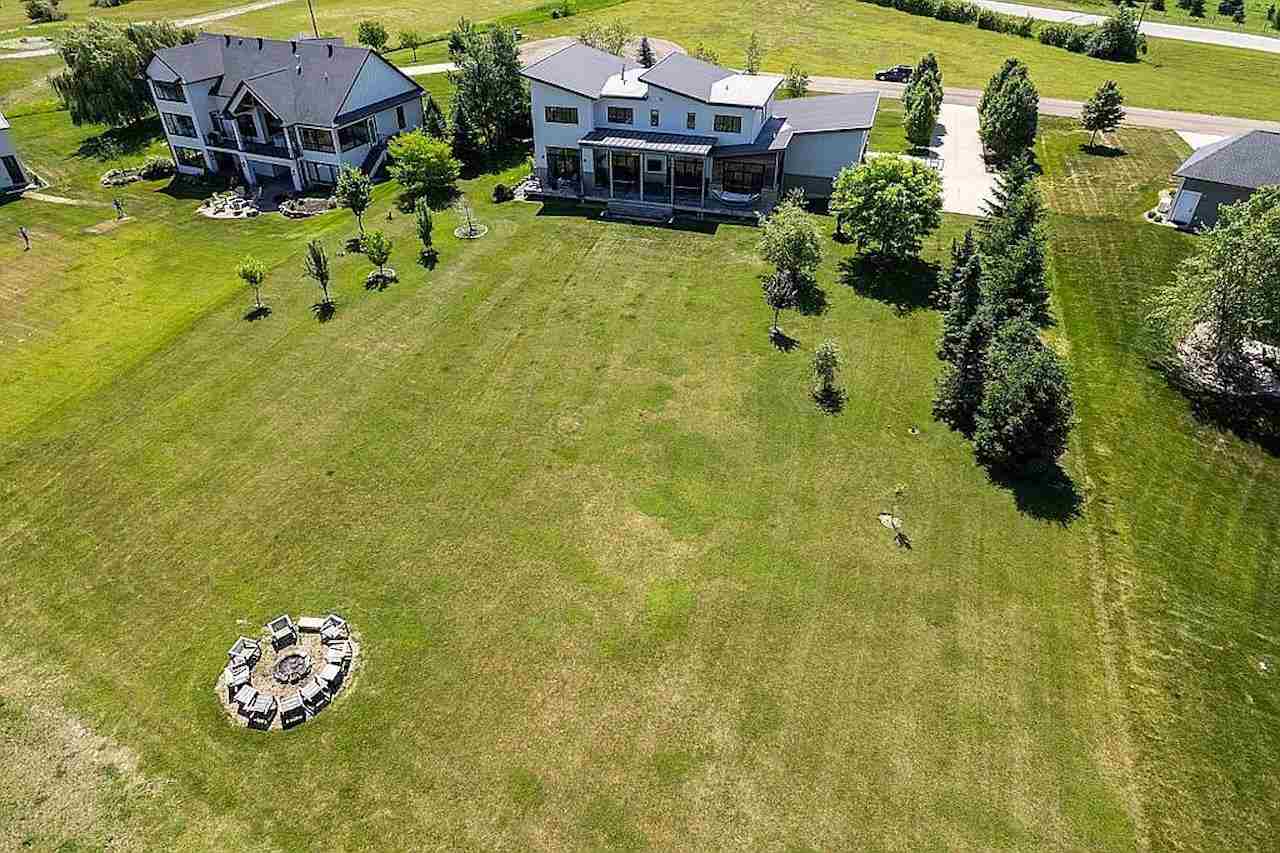 4128 Deacon Lane Solon IA 52333