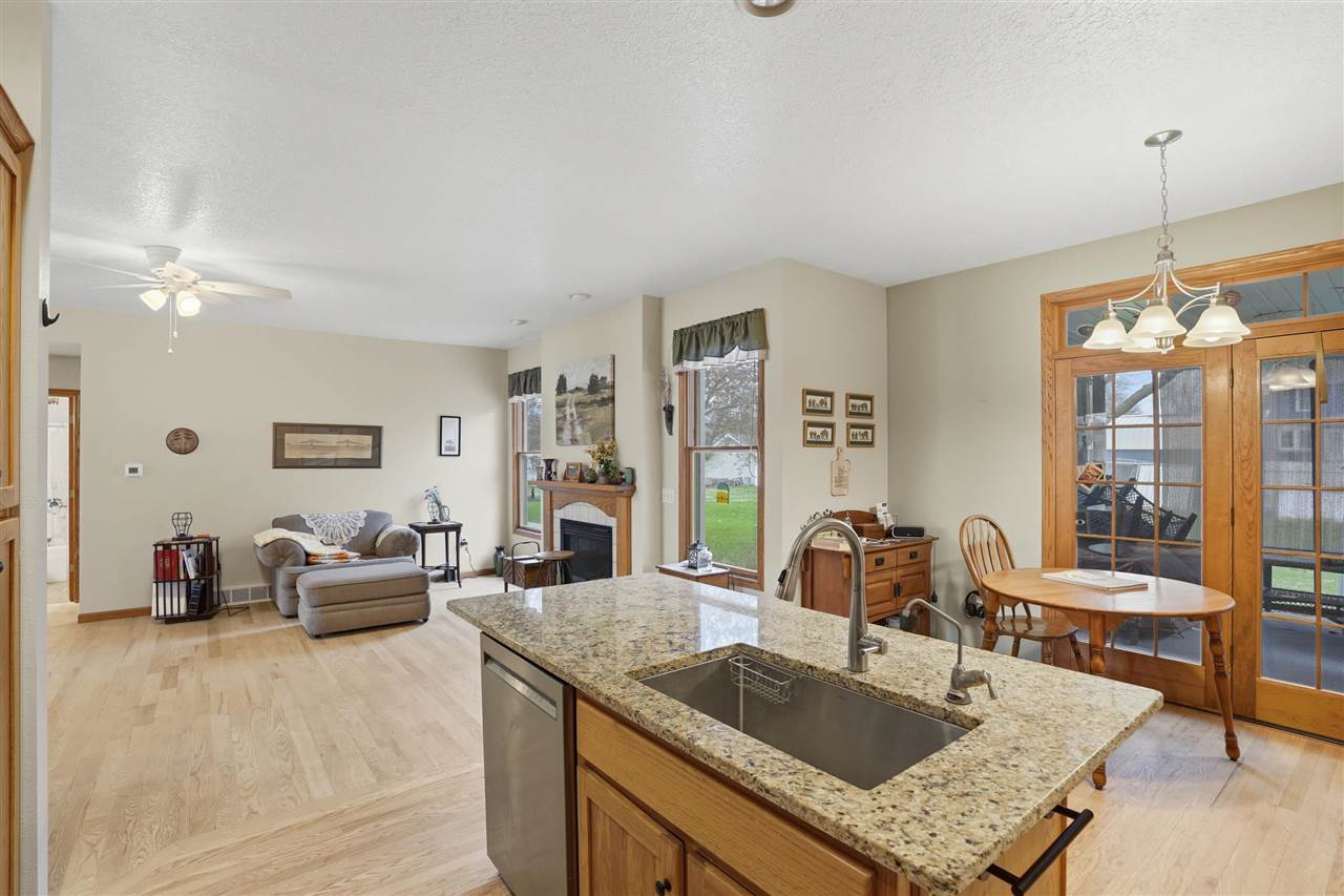 1014 E Jefferson Street Washington IA 52353