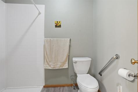1014 E Jefferson Street Washington IA 52353