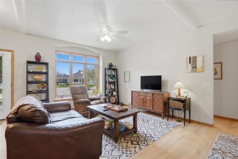 1014 E Jefferson Street Washington IA 52353