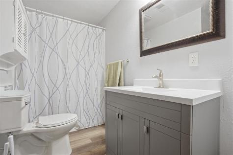 1014 E Jefferson Street Washington IA 52353
